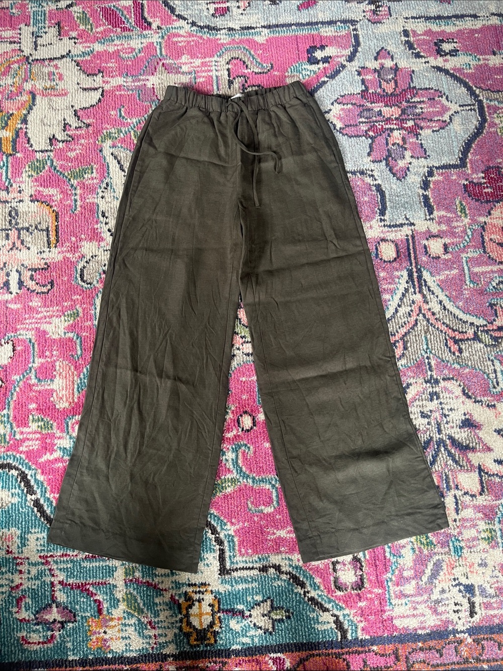 Aritzia Olive Straight-Leg Linen Drawstring Pants